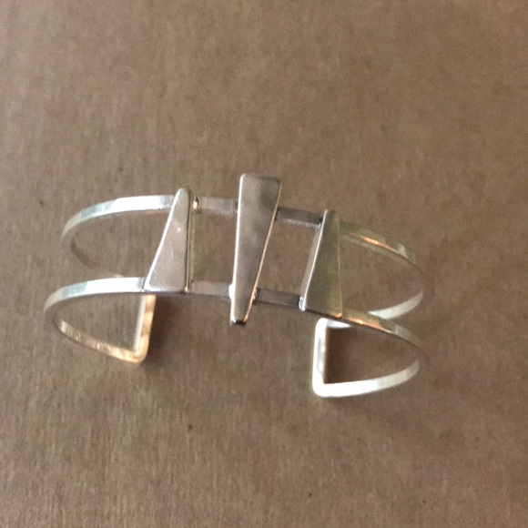 Lucky Brand cuff bracelet - Picture 1 of 3